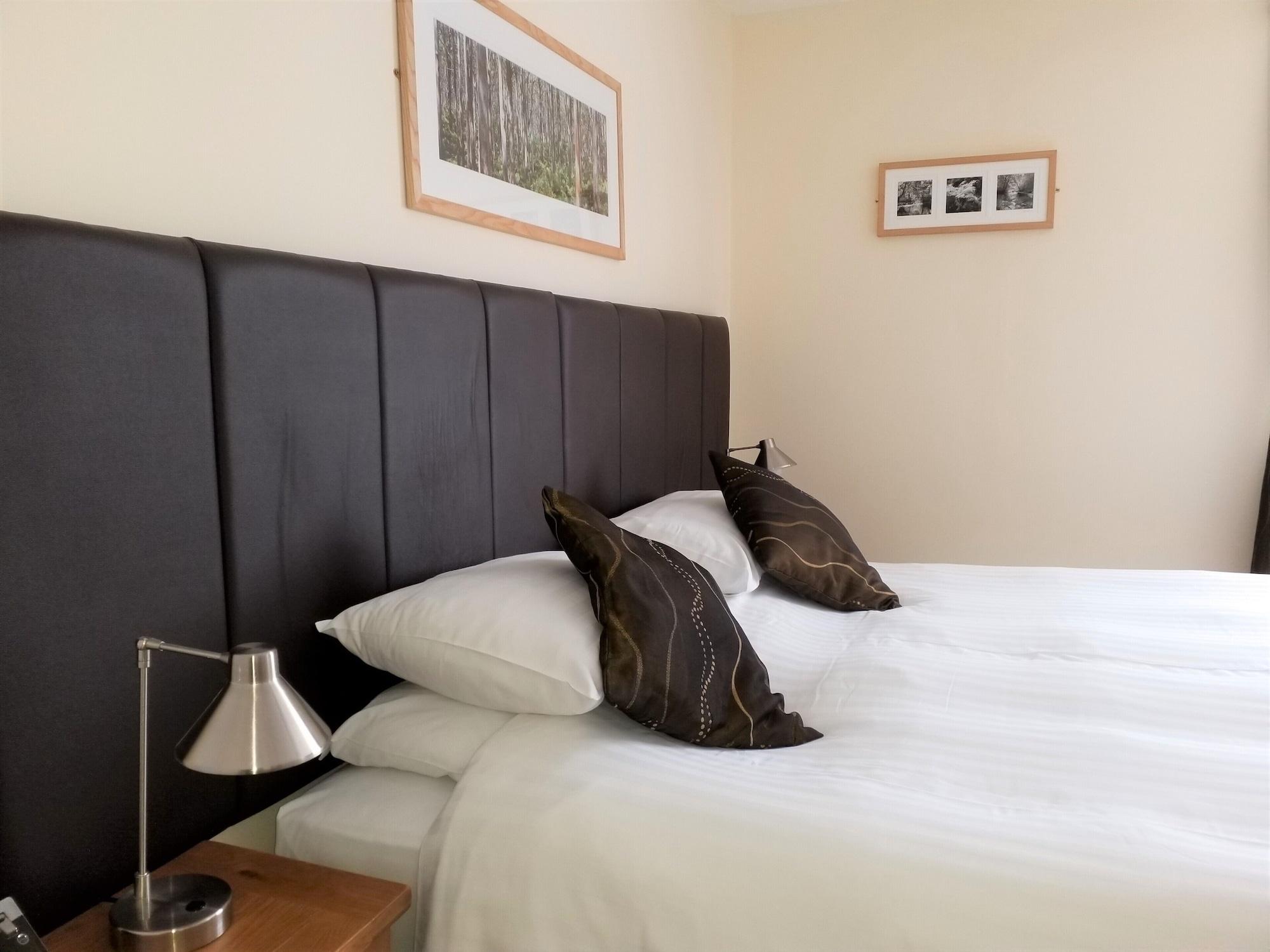 Geckos Rest Bed and Breakfast New Quay Exteriör bild